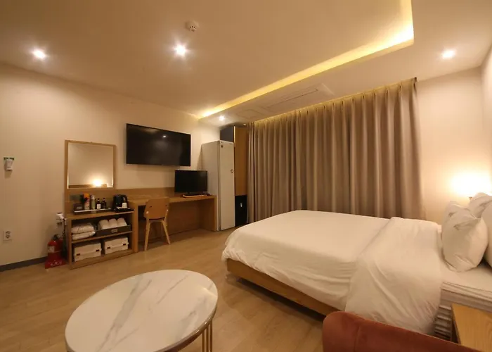 Prima Hotel 3*
