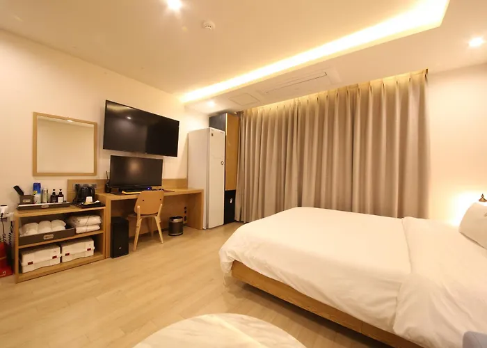 Prima Hotel 3*
