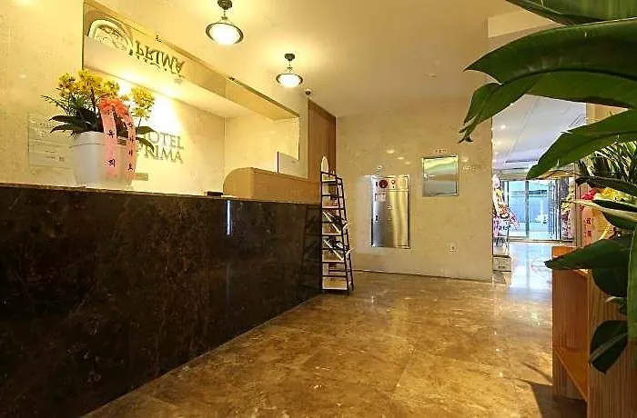 Prima Hotel 3*